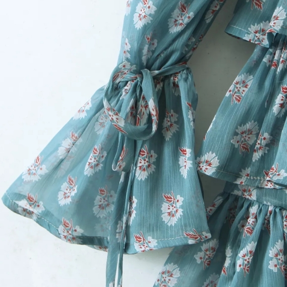 Floral Lace Up Corset Style Tiered Skirt Mini Dress with Fluted Sleeve - Picture 9 of 15